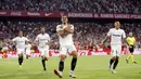 Striker Sevilla, Andre Silva, melakukan selebrasi usai membobol gawang Real Madrid pada laga La Liga di Stadion Ramon Sanchez Pizjuan, Rabu (26/9/2018). Sevilla menang 3-0 atas Real Madrid. (AP/Miguel Morenatti)