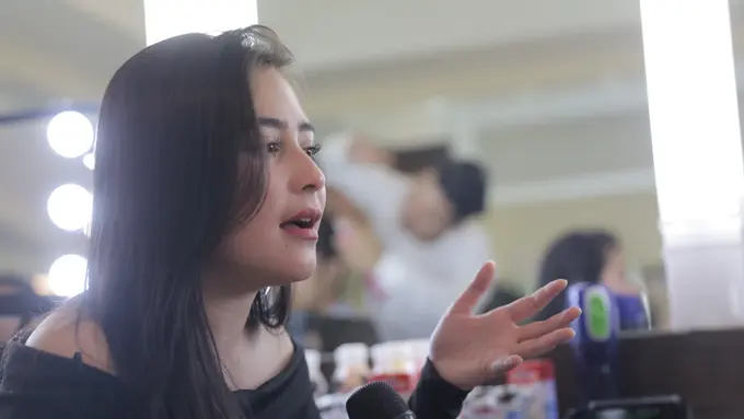[Bintang] Prilly Latuconsina