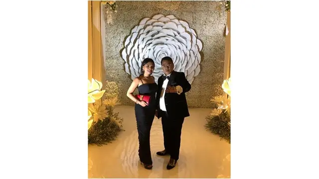7 Gaya Seleb di Resepsi Pernikahan Syahrini dan Reino Barack, Cantik dan Tampan