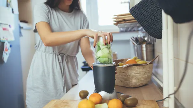 ilustrasi food chopper/Dejan Dundjerski/shutterstock