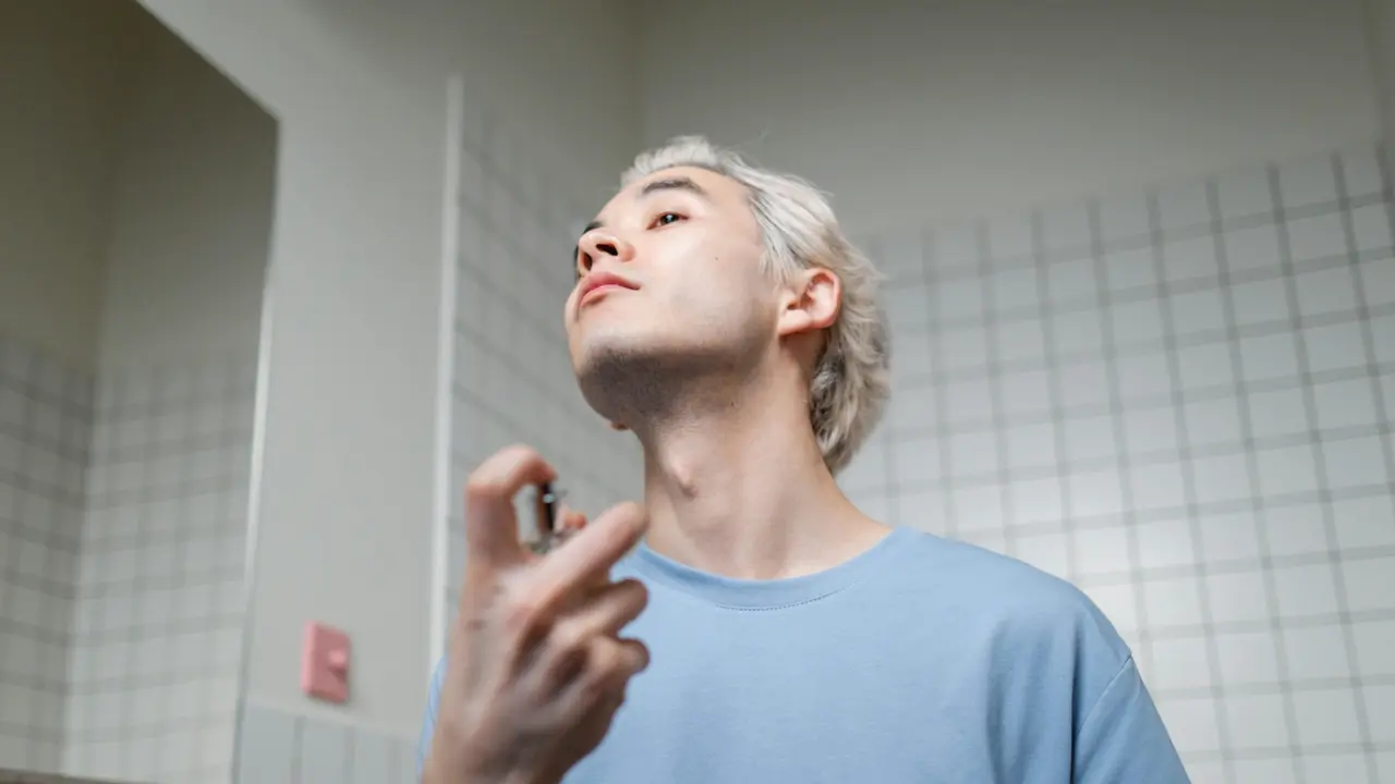 Cara agar Parfum Pria Tahan Lama di Tubuh