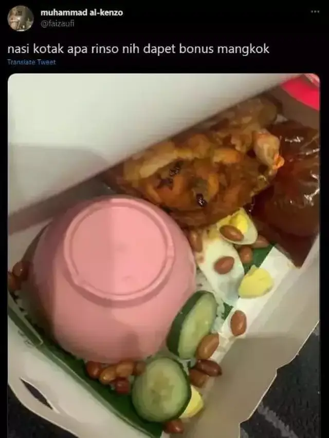 6 Potret Beli Makanan Dapat 'Hadiah' Barang Ini Bikin Kaget Sekaligus Heran