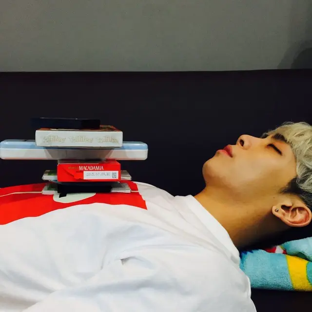 Unggahan Key SHINee untuk Jonghyun. (Instagram/ bumkeyk)