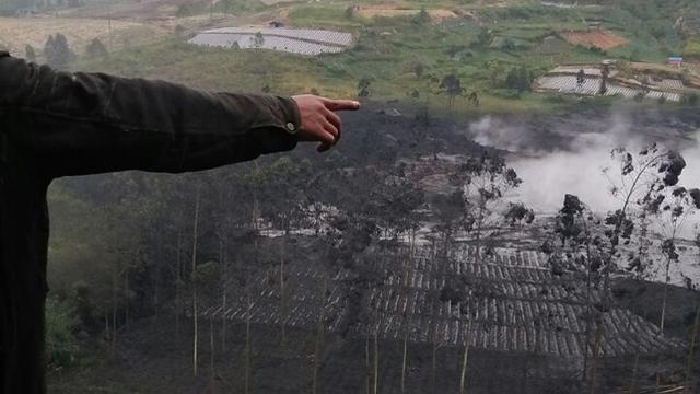 Kawah Sileri meletus