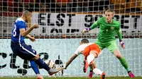 Kiper Ajax Ogah Hijrah ke Manchester United 