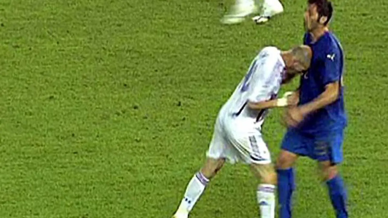 'Adegan' Kontroversial Zinedine Zidane Hasilkan Karya Mengagumkan