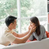 ilustrasi pasangan cinta manis kencan/PattyPhoto/Shutterstock