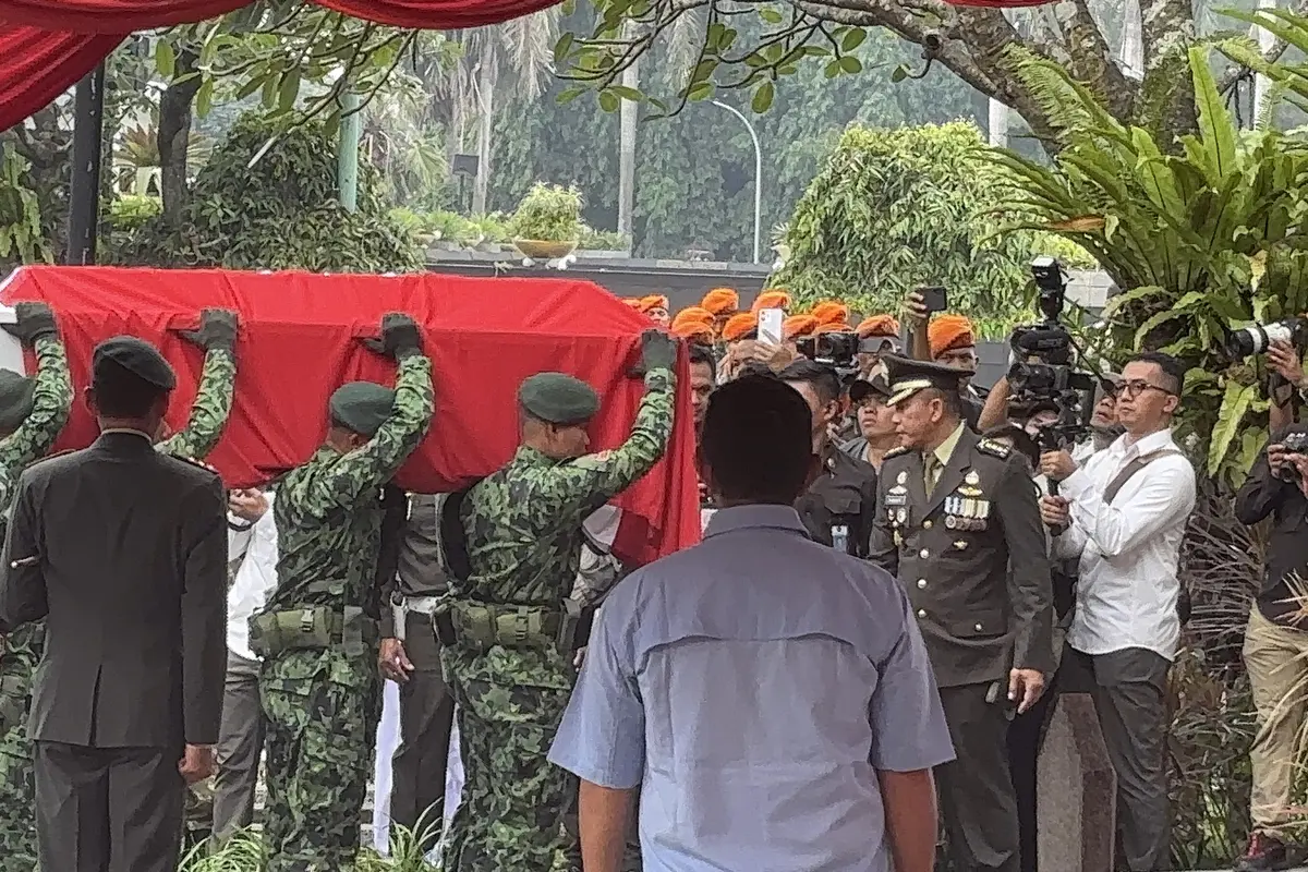 Jenderal TNI (Purn) Ryamizard Ryacudu dimakamkan