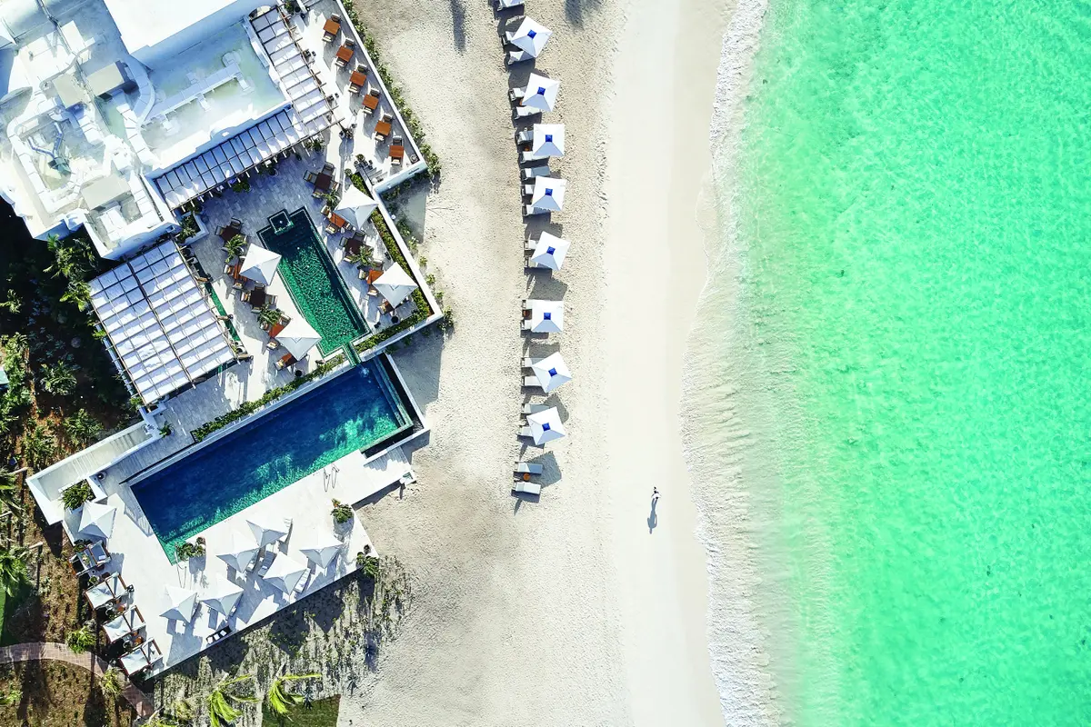 Pesona Tepi Pantai Anguilla dari Resor Berkelas