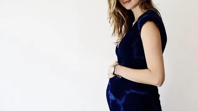 Behati Prinsloo, credit: @behatiprinsloo