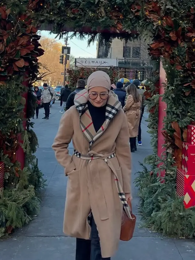 OOTD Inneke Koesherawati Liburan Akhir Tahun ke Amerika. [@inekekoes]