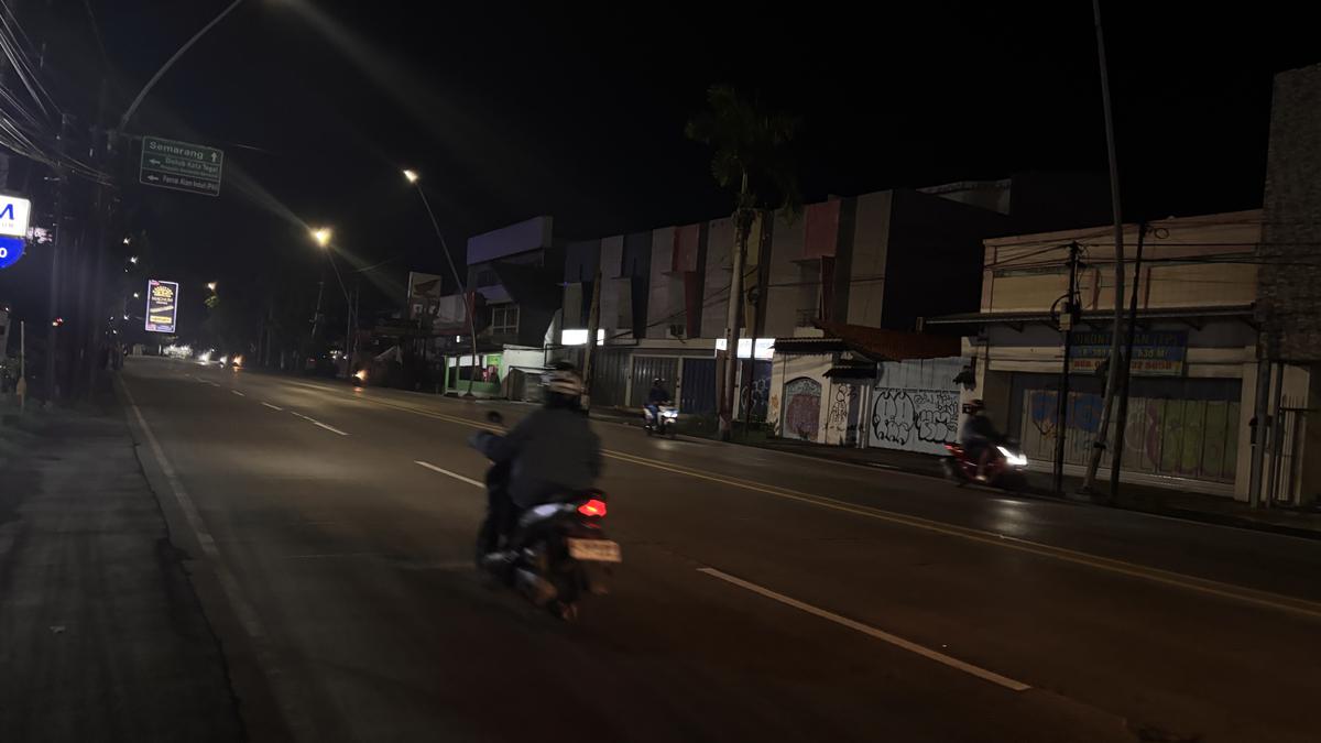 Pantura Kini Sepi, Pedagang Warung Merasa Dampak Pindahnya Arus Mudik ke Tol