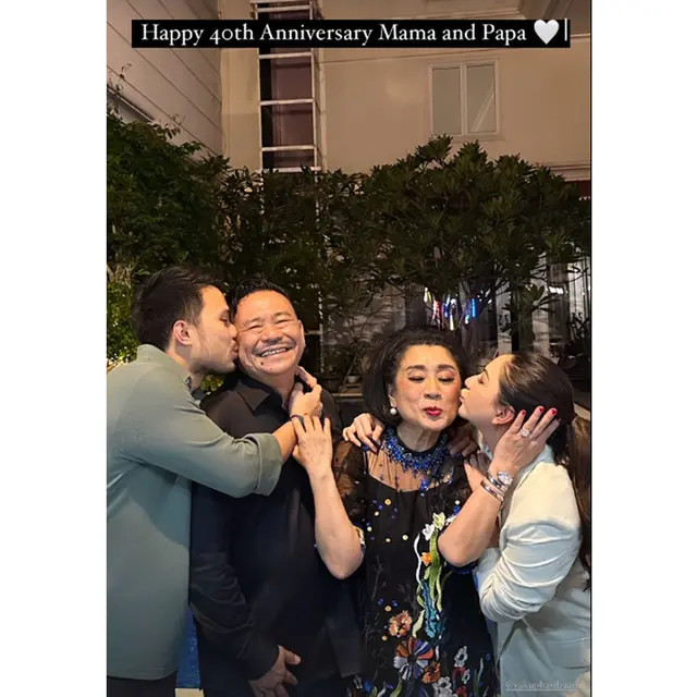 6 Momen Anniversary Pernikahan Mertua Jessica Mila ke-40, Dirayakan di Rumah