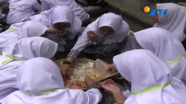 Siswa SMA di Lembang Deklarasikan Anti Bullying 