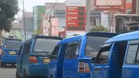 Perjuangan Warga Antre 3 Jam Demi Pertalite