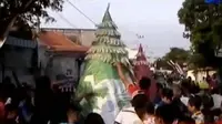 ribuan warga Solo rayakan Hari Wayang.