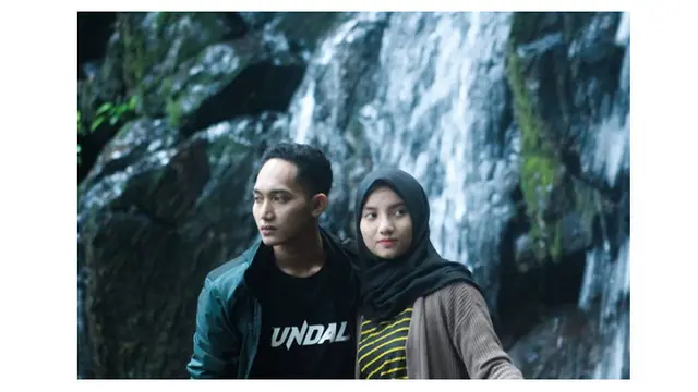 Sudah Menikah, ini 6 Potret Zulfani Pasha Pemeran Ikal Laskar Pelangi dan Istri