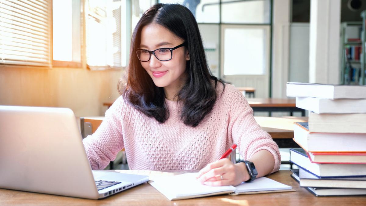 Tak Buru-buru dalam Hal Cinta, 4 Zodiak Ini Lebih Mengutamakan