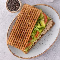 ilustrasi resep sandwich tunacado/Goodeyesniper/Shutterstock