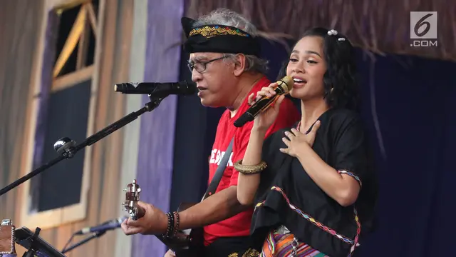 Duet Iwan Fals dan Andien Getarkan Panggung Kita