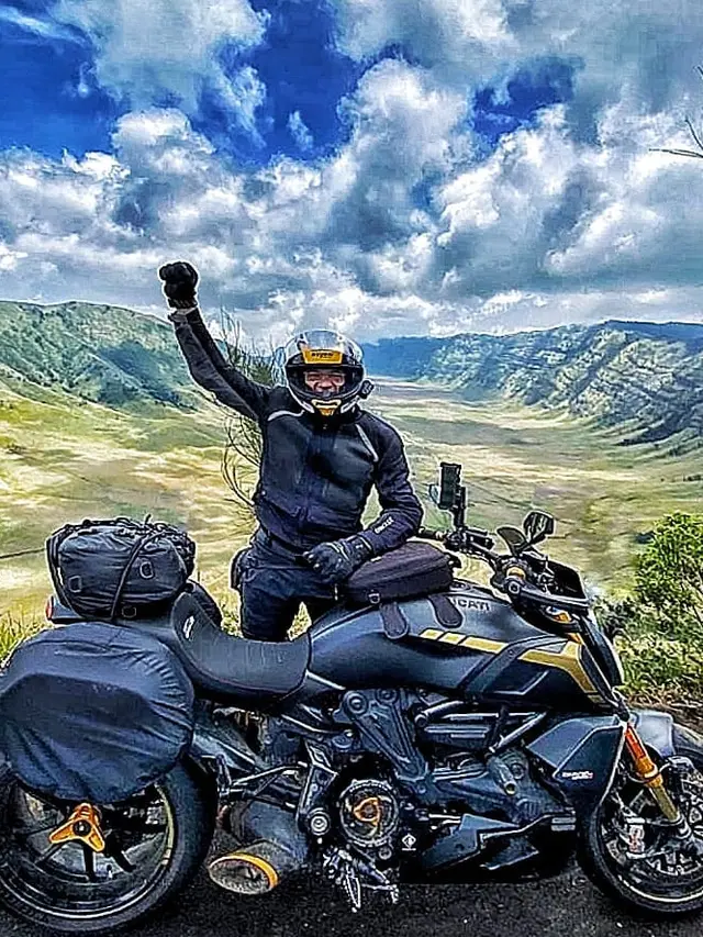 Berjiwa Muda, Ini 7 Potret Ari Wibowo saat Touring Hingga Ikut Trail