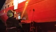 Kapal Terbakar di Muara Baru