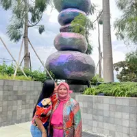 Titi Kamal bersama ibunda (Instagram/titi_kamall)