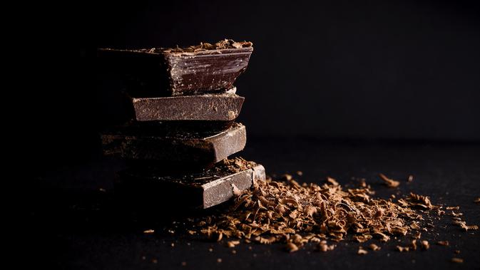 Ilustrasi cokelat hitan (dok. Pixabay.com/StockSnap/Putu Elmira)