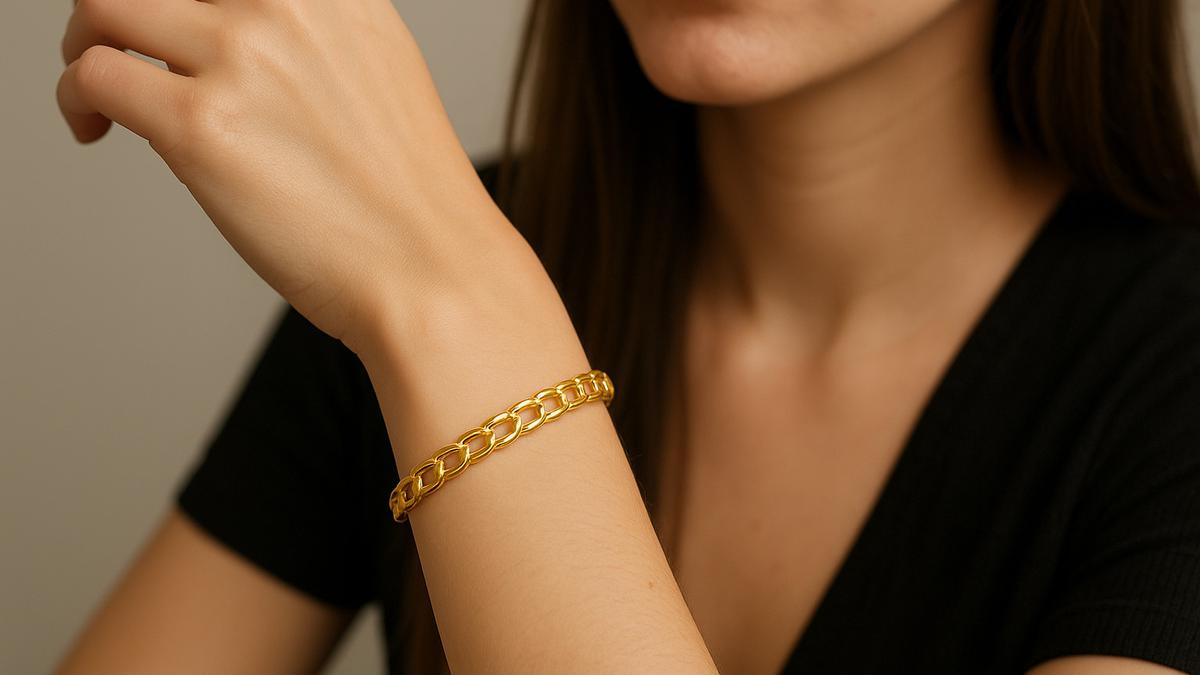 8 Gelang Emas Model Bangle Kekinian 3-5 Gram, Favorit Anak Muda 2025