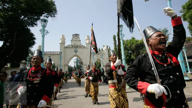 20160708-Keraton Surakarta Gelar Tradisi Grebeg Syawal-Surakarta