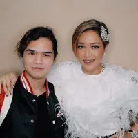 Dul Jaelani dan Maia Estianty (dok. Instagram @maiaestiantyreal/https://www.instagram.com/p/B9PpRjxnO63/Putu Elmira)