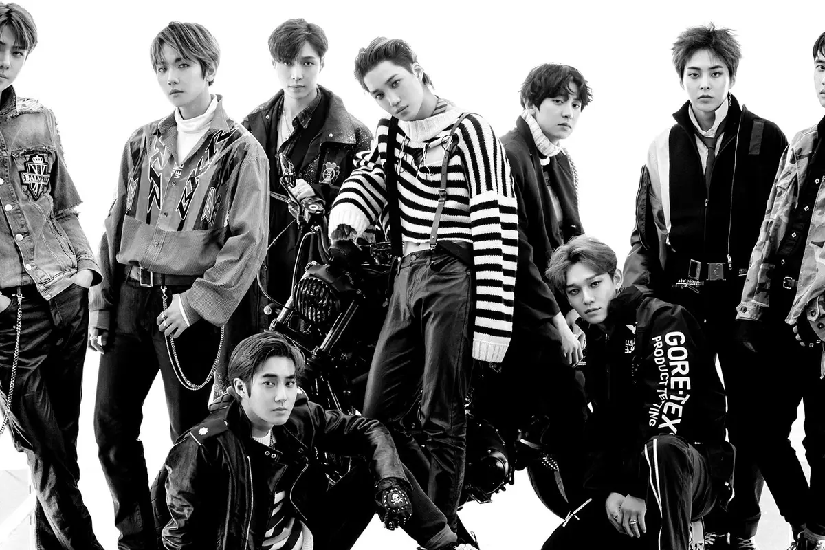 EXO (Twitter/ @weareoneEXO)