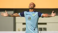 Penyerang Persela, Ivan Carlos Coelho merayakan gol yang dicetaknya saat melawan Persipura dalam laga pekan kedua BRI Liga 1 2021/2022 di Stadion Wibawa Mukti, Cikarang, Jumat (10/09/2021). (Foto: Bola.com/Bagaskara Lazuardi)