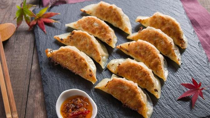 Resep Kuo Tie (Gyoza) - Lifestyle Fimela.com