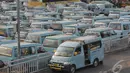 Namun rencana ini masih menunggu kedatangan ribuan bus untuk mengganti armada yang sudah tua, Jakarta (28/8/2014) (Liputan6.com/Johan Tallo)