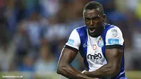 Striker FC Porto Tolak Napoli
