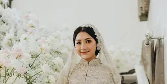 [Instagram/thebridestory]