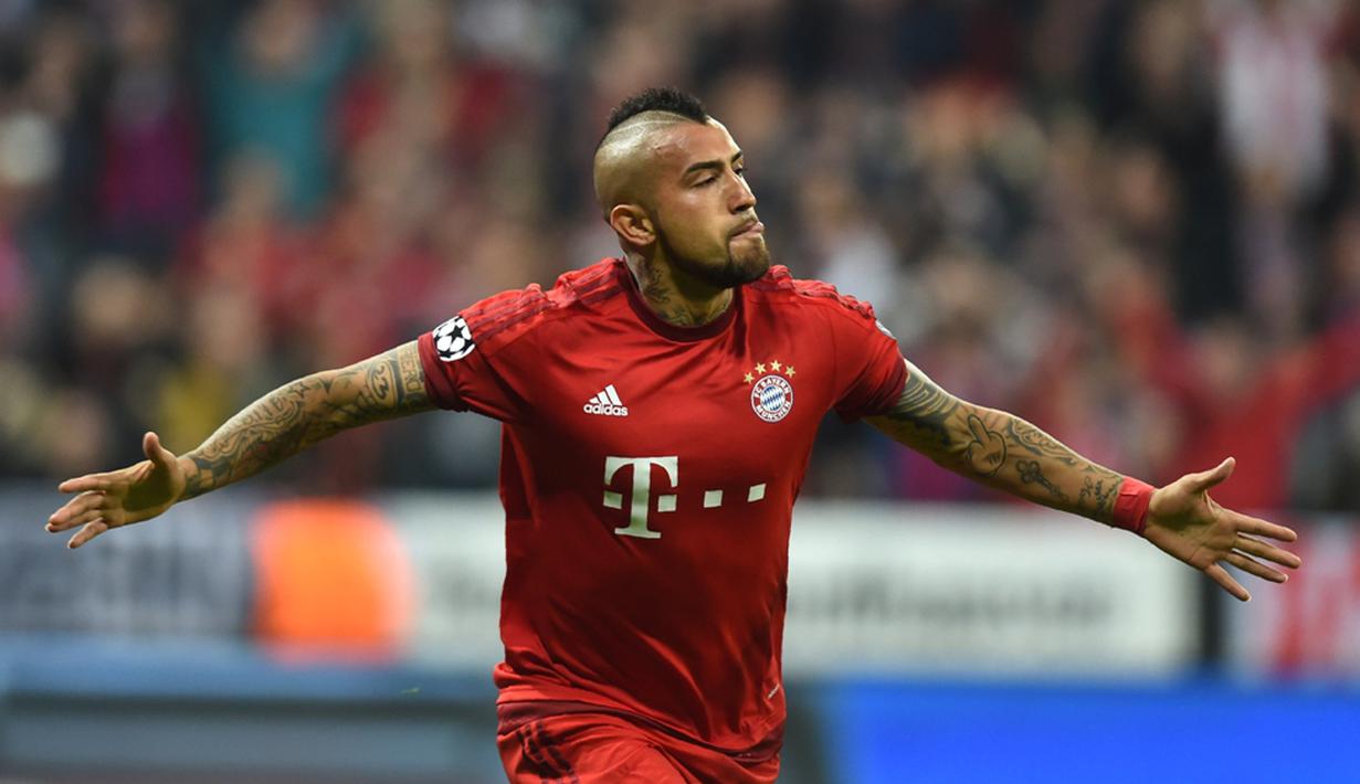 Ekspresi pemain Bayern Munchen, Arturo Vidal, setelah mencetak gol ke gawang Benfica pada leg pertama babak perempat final Liga Champions, di Allianz Arena, Munchen, Rabu (6/4/2016) dini hari WIB. (AFP/Christof Stache)