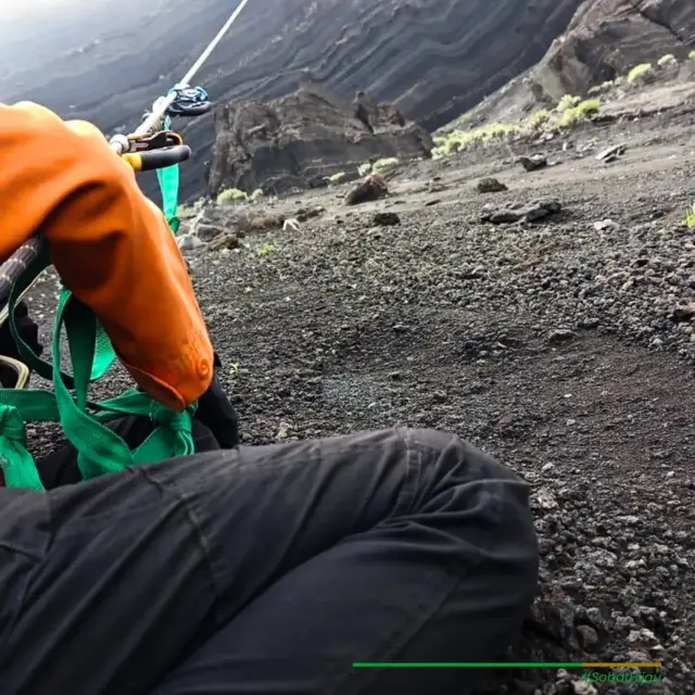 Keluarga kirim surat untuk relawan yang evakuasi turis Brasil yang jatuh di Gunung Rinjani, ini isinya