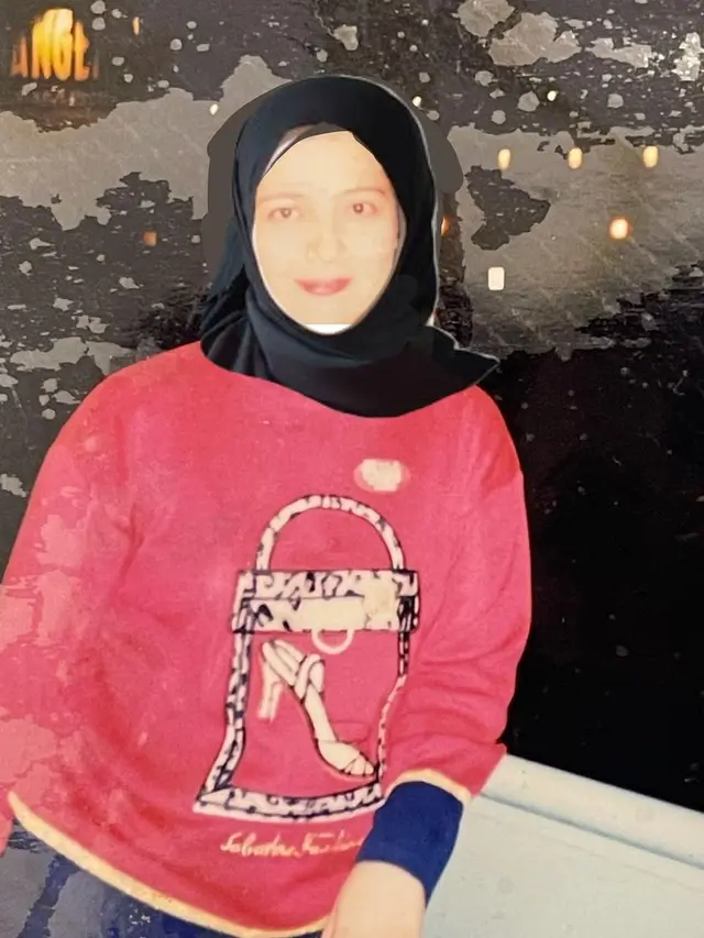 Foto jadul Fanny Bauty (https://www.instagram.com/p/CR_X9Ofh3Og/)