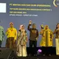 CEO PT Migas Perseroda Apung Widadi menerima penghargaan sebagai Top CEO BUMD. Foto: liputan6.com/edhie prayitno ige&nbsp;