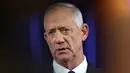 Menteri kabinet perang Israel Benny Gantz mengumumkan pengunduran dirinya dalam pidato yang disiarkan televisi di kota Ramat Gan, Israel, dekat Tel Aviv, Minggu (9/6/2024). (JACK GUEZ / AFP)