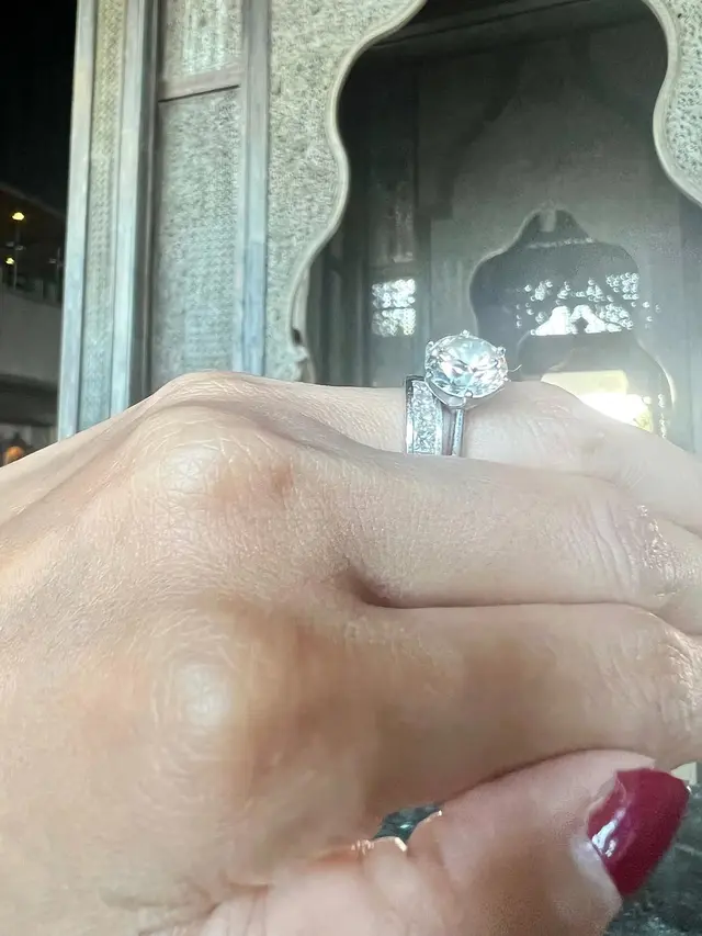 Diah Permatasari dan Suami