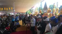 Menpora Imam Nahrawi memberi sambutan pada perayaan Waisak di Candi Mendut, Selasa (29/5/2018). (Liputan6.com/Harley Ikhsan)