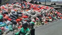 Ditolak Warga Serang, Sampah Tangsel Dialihkan ke Cileungsi