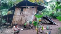 Kondisi Mama Martina yang hidup di gubuk reot di Sesa Hoder, Kabupaten Sikka, NTT (Liputan6.com/Ola Keda)