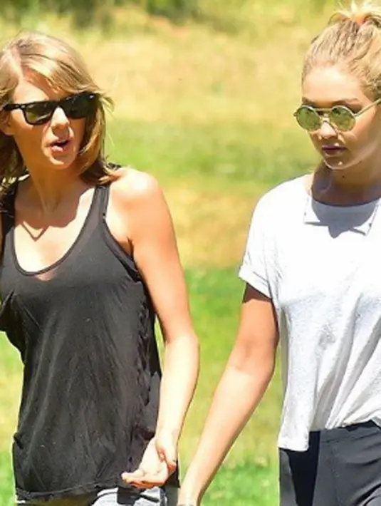 Seperti yang di kutip dari Aceshowbiz (3/6/16), Taylor dan Gigi bertemu dan makan siang bersama, mereka pun juga saling berbagi kisah cintanya usai putus dengan kedua mantan kekasihnya. (Aceshowbiz/Bintang.com)