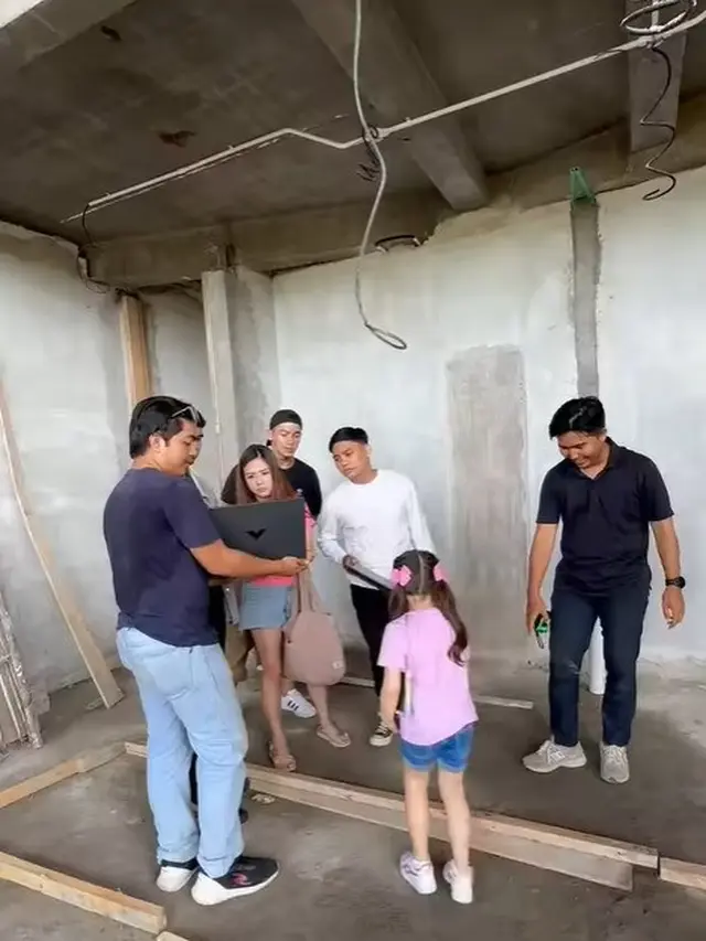 Potret perkembangan rumah baru Samuel Zylgwyn (Sumber: Instagram/samuel_zylgwyn dan Instagram/frandaaa87)