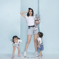 Cleopatra eks JKT48 bersama anak (Instagram/ratucleopatra20)