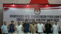 Para Sekjen koalisi Parpol pendukung Prabowo-Sandiaga Uno mendatangi Kantor KPU. (Liputan6.com/Delvira Hutabarat)